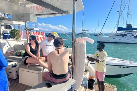 Review img # 18 of the yacht ABBY NORMAL TO