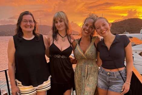 Review img # 3 of the yacht ABUNDANCE