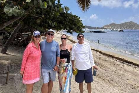 Review img # 1 of the yacht ABUNDANCE