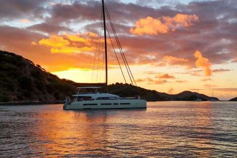 Review img # 5 of the yacht AEOLUS 77