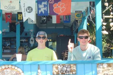 Review img # 103 of the yacht ALIZÉ