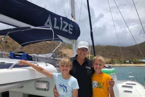 Review img # 102 of the yacht ALIZÉ