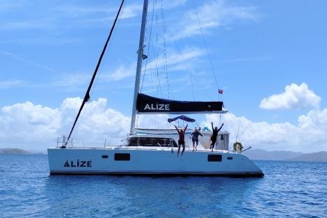 Review img # 60 of the yacht ALIZÉ