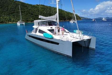 Review img # 3 of the yacht ALLURE 64