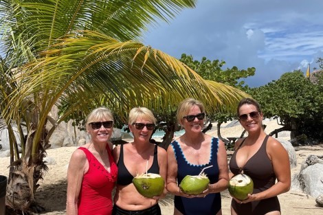 Review img # 2 of the yacht AMAYA