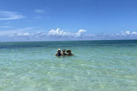 Review img # 56 of the yacht AURA