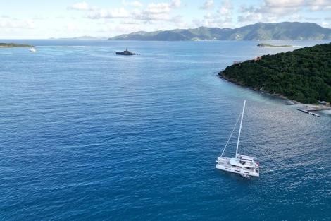 Review img # 39 of the yacht AURA