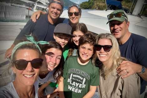 Review img # 4 of the yacht AURA