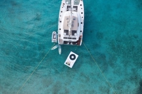 Review img # 1 of the yacht BACCHUS