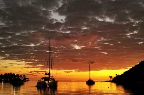 Review img # 40 of the yacht BEYOND STARDUST