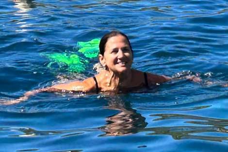 Review img # 69 of the yacht C SISTERS