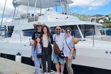 Review img # 65 of the yacht C SISTERS