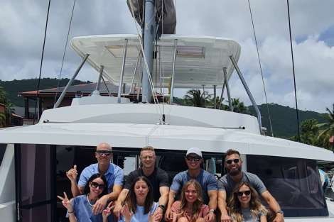 Review img # 59 of the yacht C SISTERS