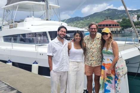 Review img # 52 of the yacht C SISTERS