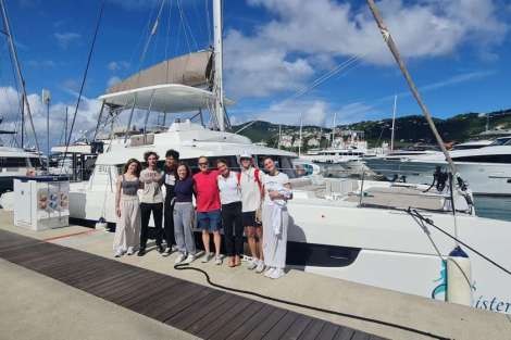 Review img # 39 of the yacht C SISTERS