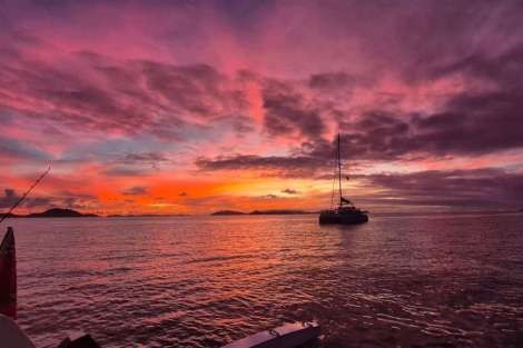 Review img # 41 of the yacht C SISTERS