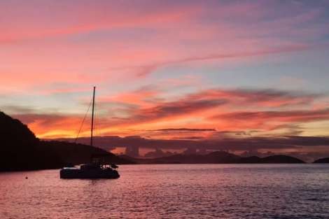 Review img # 44 of the yacht C SISTERS