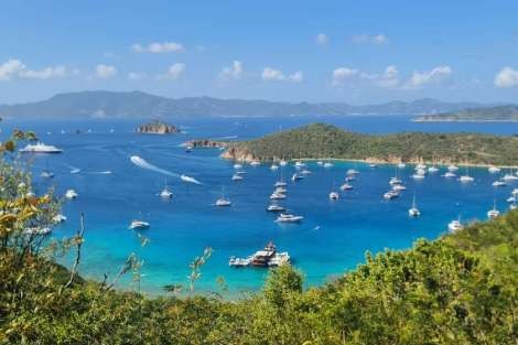 Review img # 28 of the yacht C SISTERS