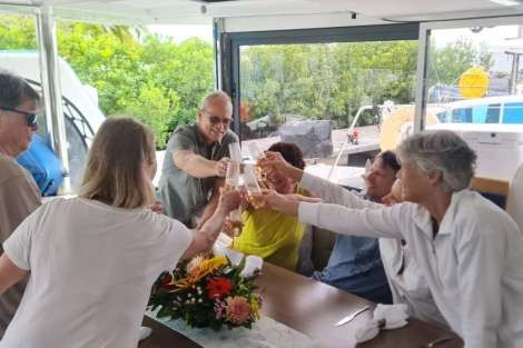 Review img # 36 of the yacht C SISTERS