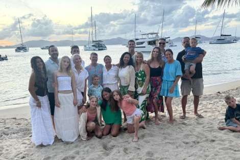 Review img # 24 of the yacht C SISTERS