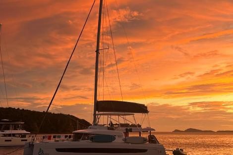 Review img # 16 of the yacht C SISTERS