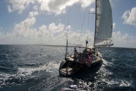 Review img # 3 of the yacht CAP II