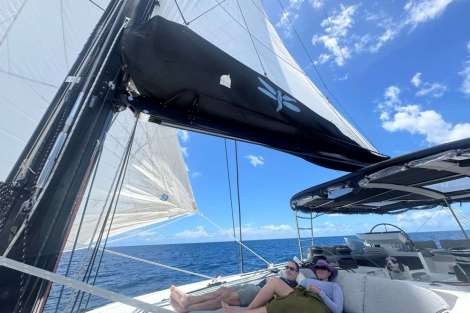 Review img # 6 of the yacht DRAGONFLY