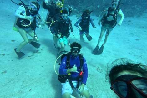 Review img # 73 of the yacht EARNOUT