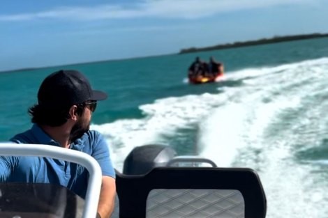 Review img # 22 of the yacht EARNOUT