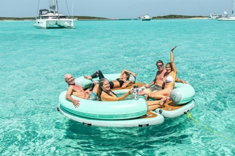 Review img # 21 of the yacht EARNOUT