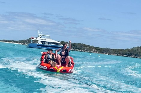 Review img # 11 of the yacht EARNOUT