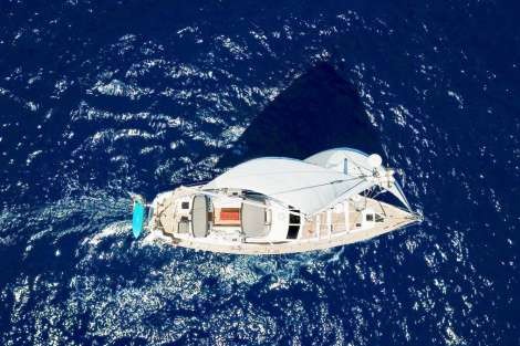 Review img # 30 of the yacht ELVIS MAGIC