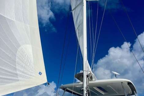 Review img # 35 of the yacht EVENSTAR