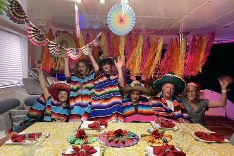 Review img # 61 of the yacht FOXY LADY