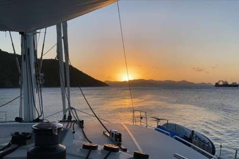 Review img # 57 of the yacht FOXY LADY