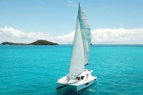 Review img # 85 of the yacht Groovy