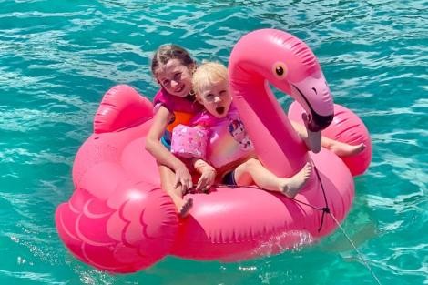 Review img # 12 of the yacht Groovy