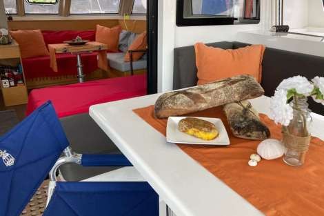 Review img # 14 of the yacht ILLUSION