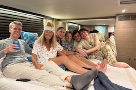 Review img # 1 of the yacht INDIGO