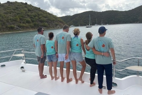 Review img # 3 of the yacht INDIGO