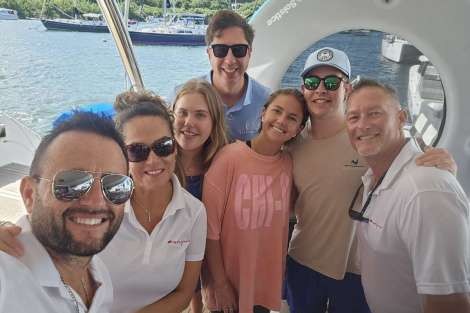 Review img # 19 of the yacht INDULGENCE