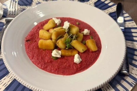 Review img # 1 of the yacht ISLAND KISSES