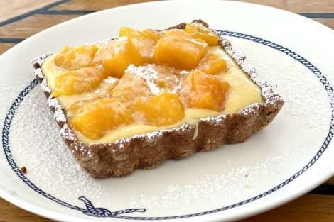 Review img # 113 of the yacht ISOLABLUE