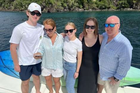 Review img # 149 of the yacht ISOLABLUE