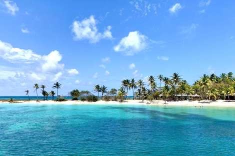 Review img # 111 of the yacht ISOLABLUE