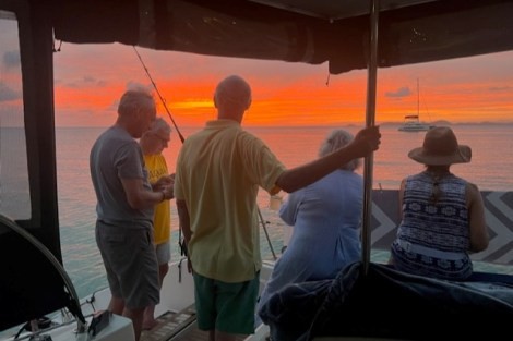 Review img # 3 of the yacht ISOLABLUE