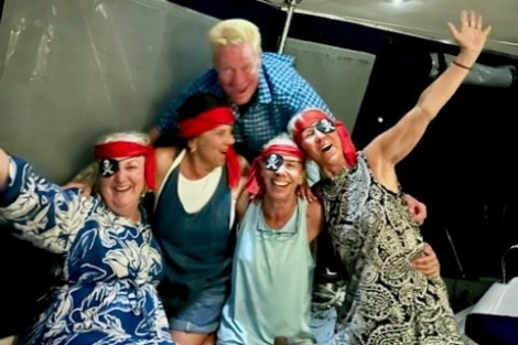 Review img # 5 of the yacht ISOLABLUE