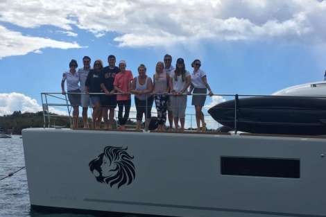 Review img # 10 of the yacht JAN’S FELION