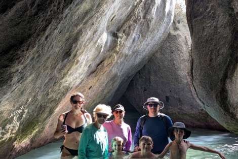 Review img # 21 of the yacht LA SPERANZA