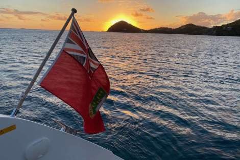 Review img # 21 of the yacht LE REVE L620 ESSENCE